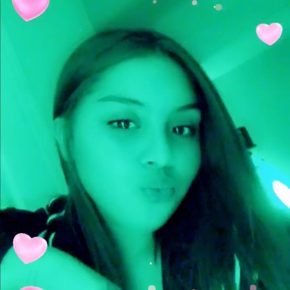 Meet your Posher, Denise - Picture 1 of 1